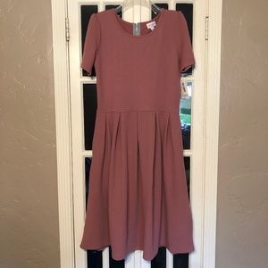 LuLaRoe Amelia. Size L. Mauve. NWT.